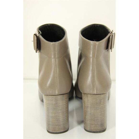 Prada Gray Leather Block Heel Ankle Boots Size 39 NIB $950 Italy Women's SqrToe - Picture 5 of 10